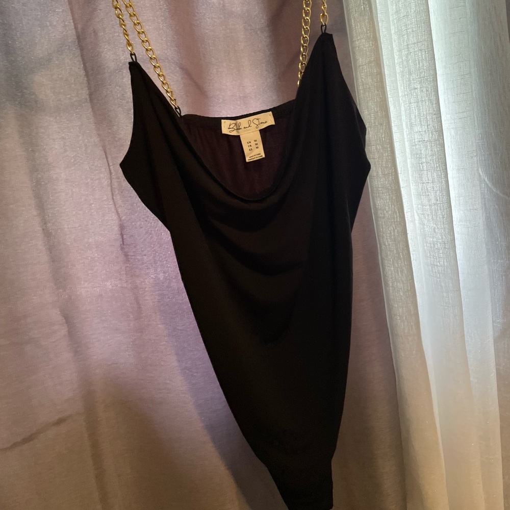 Cute body suite never been worn